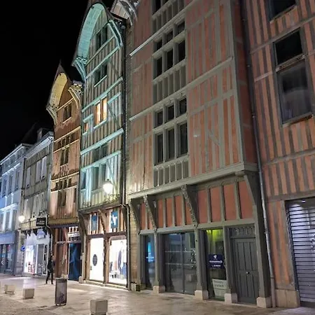 Au Berceau De Apartment *